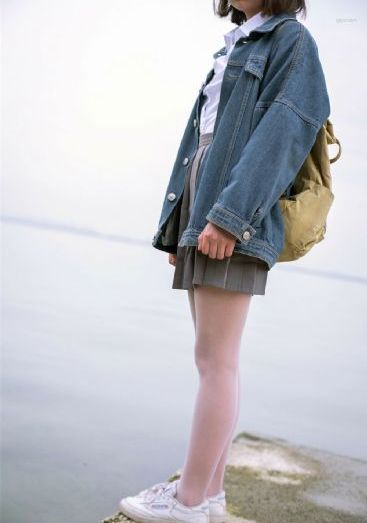 女女互摸下面出水直播_1080高清在线