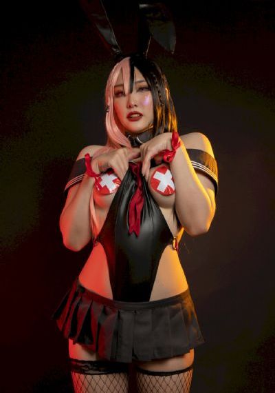 大胸美女凸点无内衣紧身衣_HD手机免费观看完整