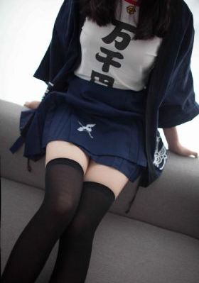 温暖叶非墨车内做255章_免费观看