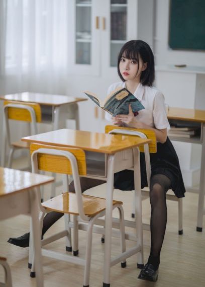 疯狂顶撞哭泣求饶高h_暖暖免费观看视频