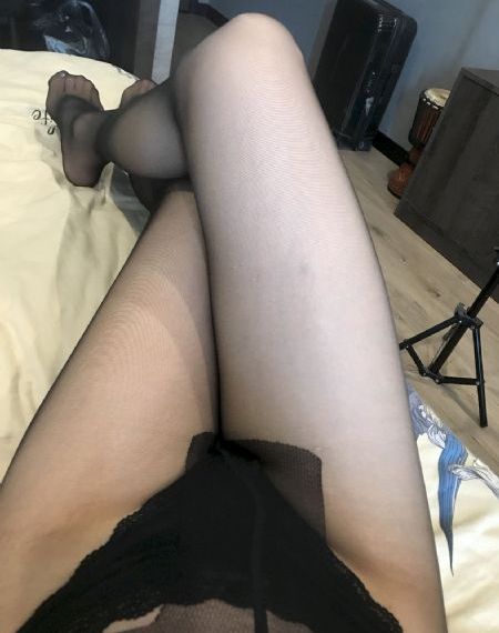 我和岳交换夫妇爽东北大坑_BD高清视频播放