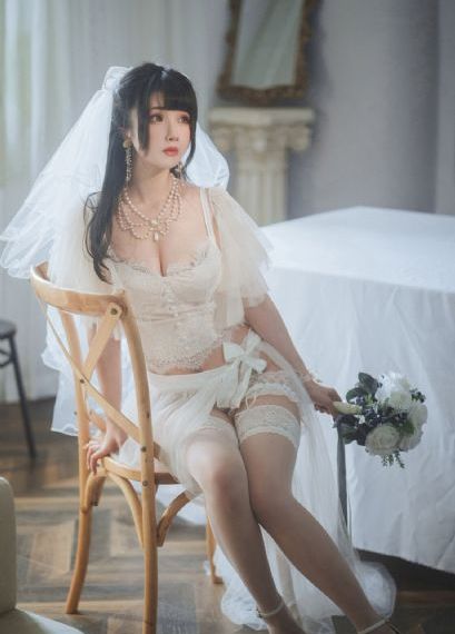 插曲视频免费完整版在线播放_免VIP免费在线观看