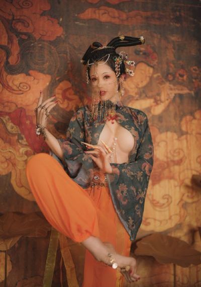 我的年轻的女教师_高清免费观看视频