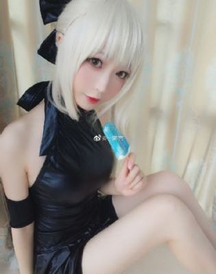 女人露出胸部给男生摸_手机MP4字幕高清版在线播放